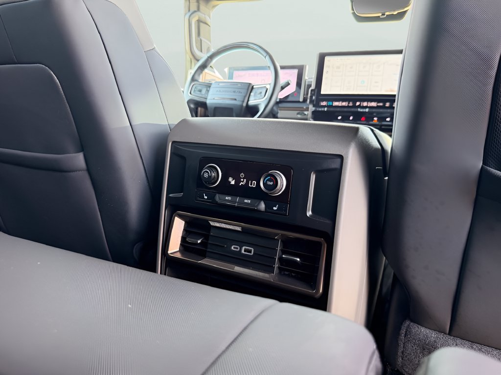 Used 2024 GMC Hummer EV 2X w/ LPO, Illumination Package AWD/4WD image 27