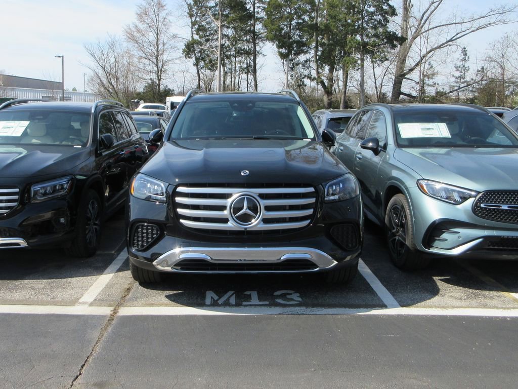 New 2026 Mercedes-Benz GLS 450 4MATIC image 2