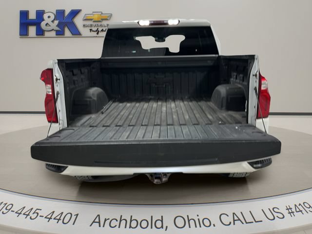 Used 2022 Chevrolet Silverado 1500 Custom w/ LPO, Dark Essentials Package AWD/4WD image 23