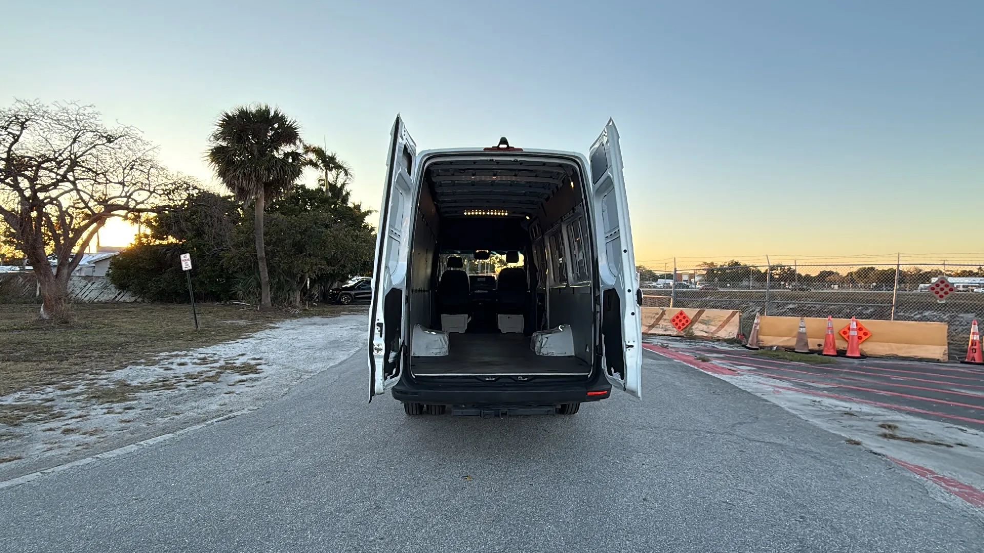 Used 2023 Mercedes-Benz Sprinter 4500 image 8