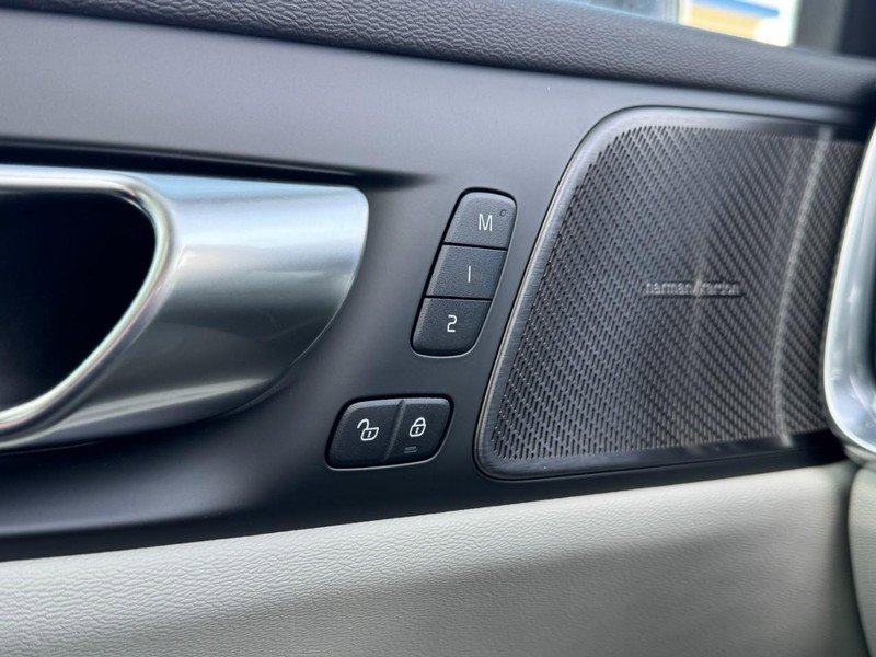 New 2026 Volvo V60 B5 Cross Country Plus w/ Climate Package image 10