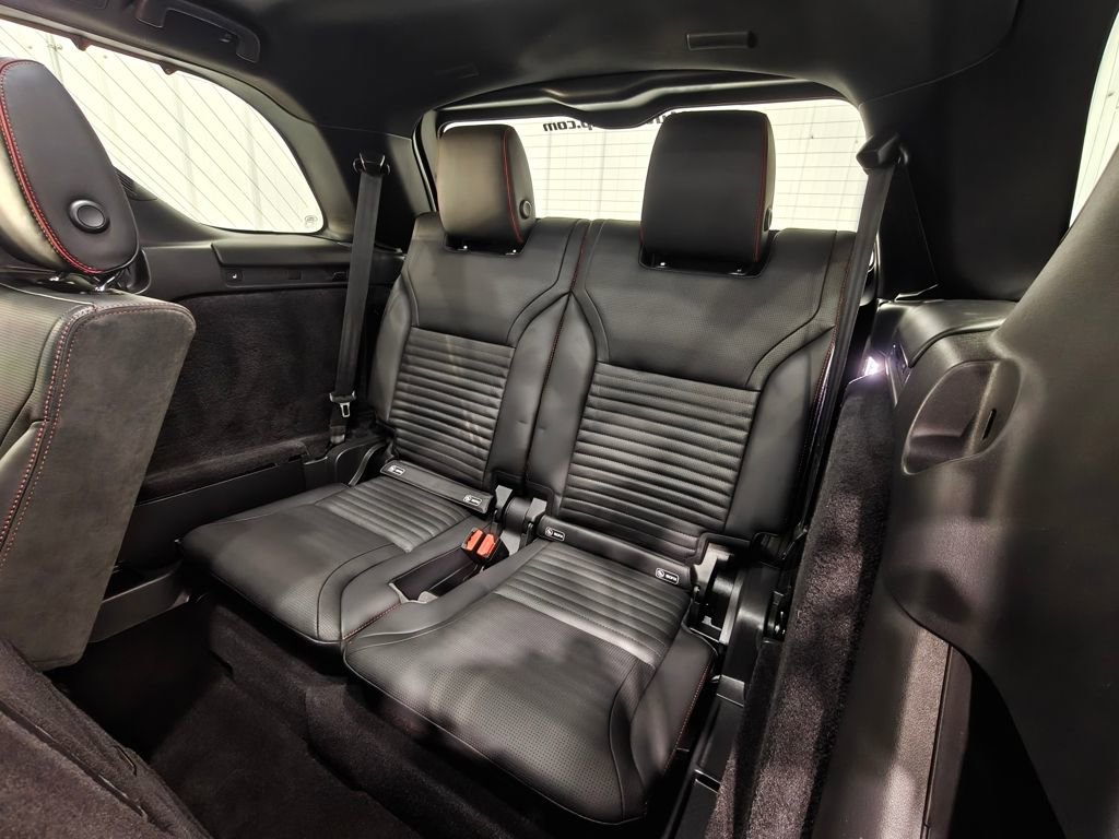 Used 2020 Land Rover Discovery HSE Luxury image 36