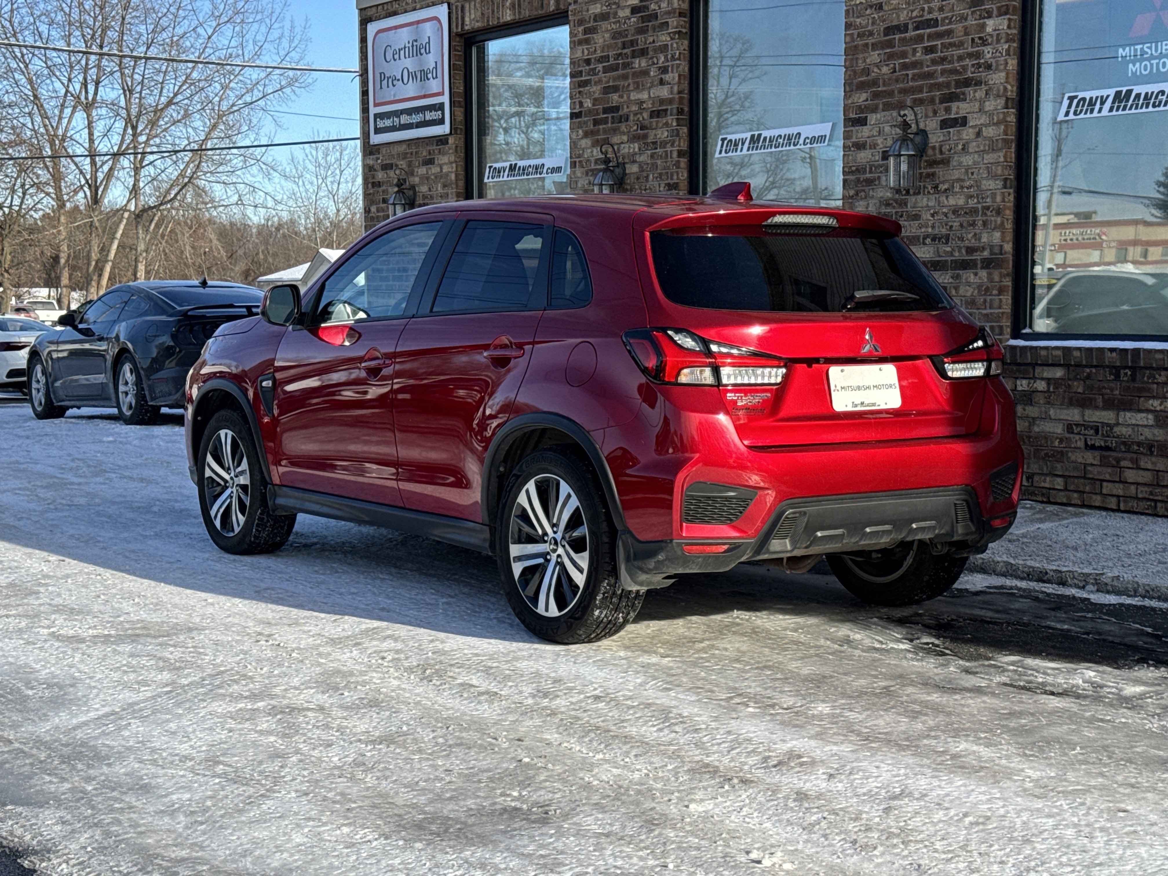Used 2022 Mitsubishi Outlander Sport ES image 3