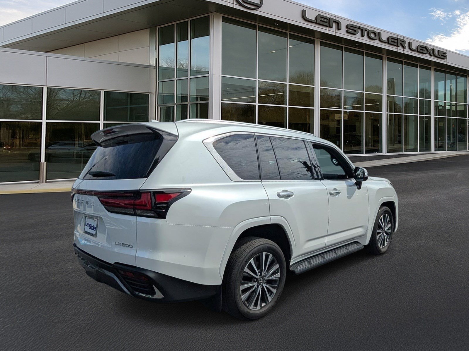 Used 2023 Lexus LX 600 4WD w/ Interior Upgrade Package image 3