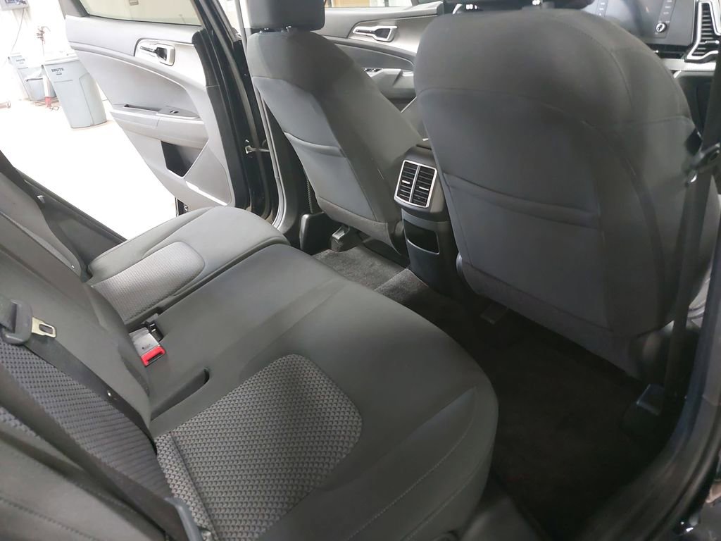 Used 2025 Kia Sportage LX image 11