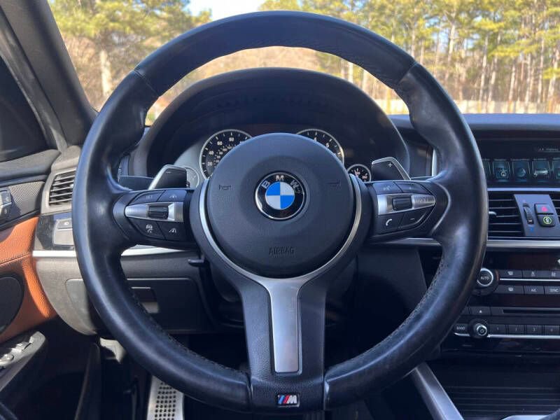 Used 2018 BMW X4 M40i image 21