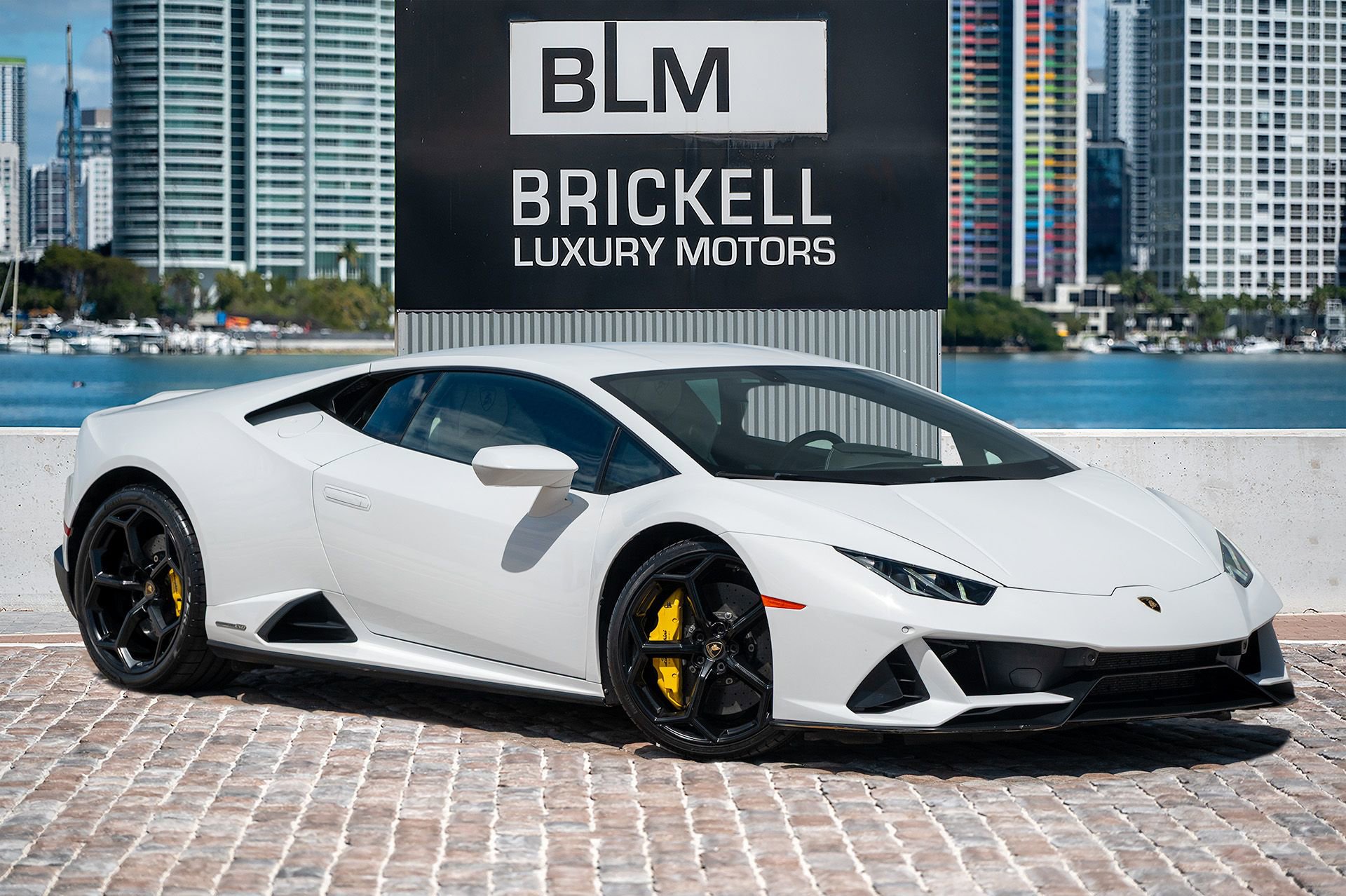 Used 2020 Lamborghini Huracan EVO image 1