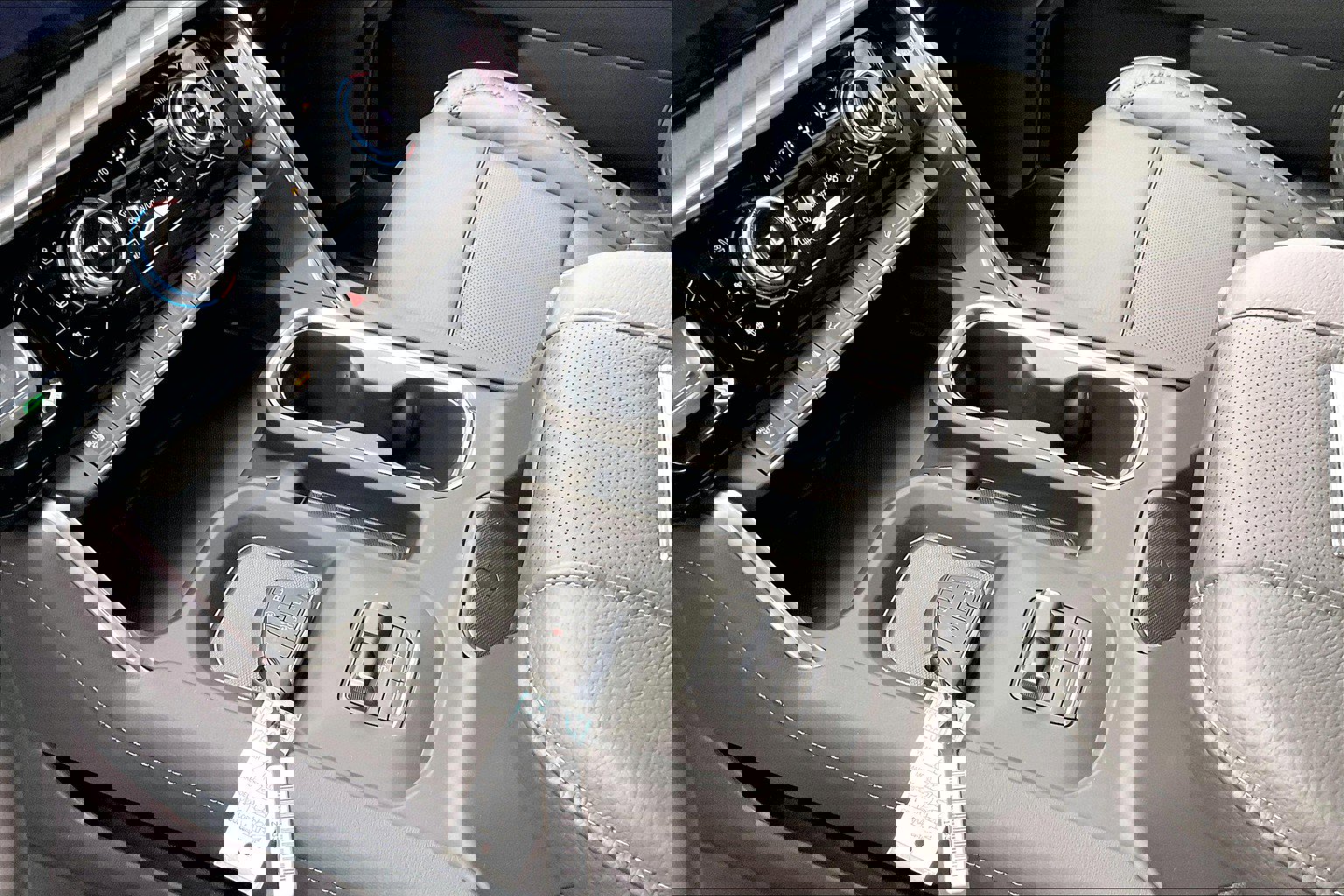 New 2026 GMC Sierra 2500 Denali w/ Denali Reserve Package image 8