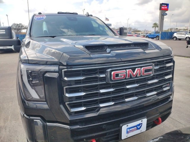 Used 2024 GMC Sierra 2500 AT4 w/ AT4 Premium Plus Package image 8