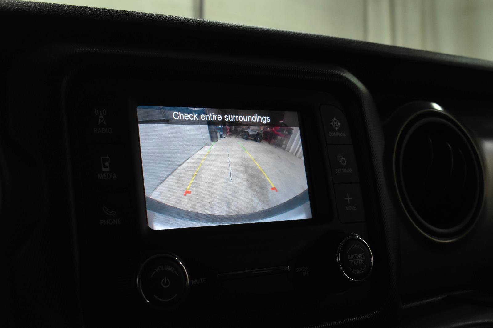 Used 2020 Jeep Wrangler Unlimited Sport S image 14