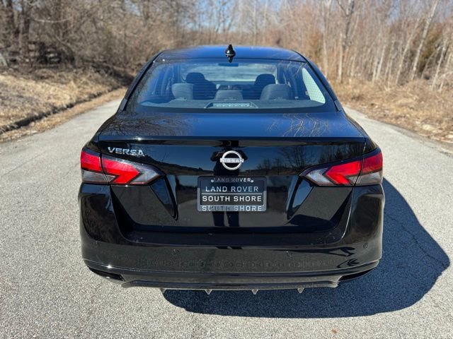 Used 2025 Nissan Versa SV image 6