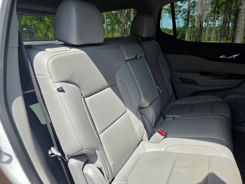 Used 2020 GMC Acadia SLT w/ Trailering Package FWD image 22
