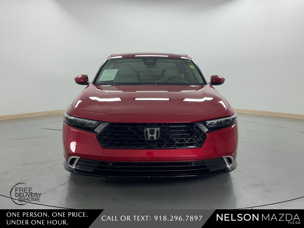 Used 2024 Honda Accord Touring image 2