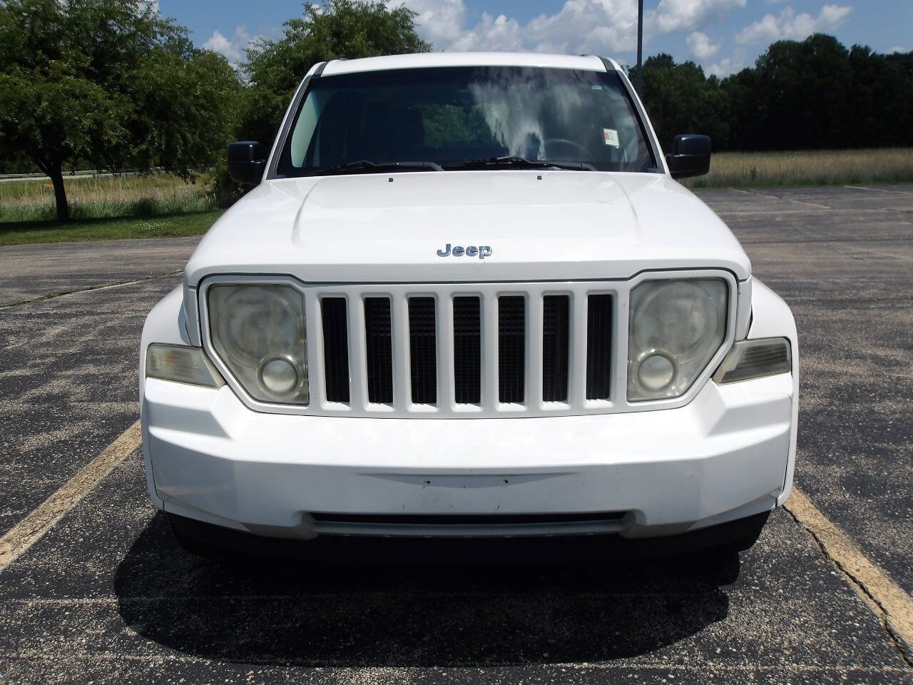 Used 2009 Jeep Liberty Sport image 3