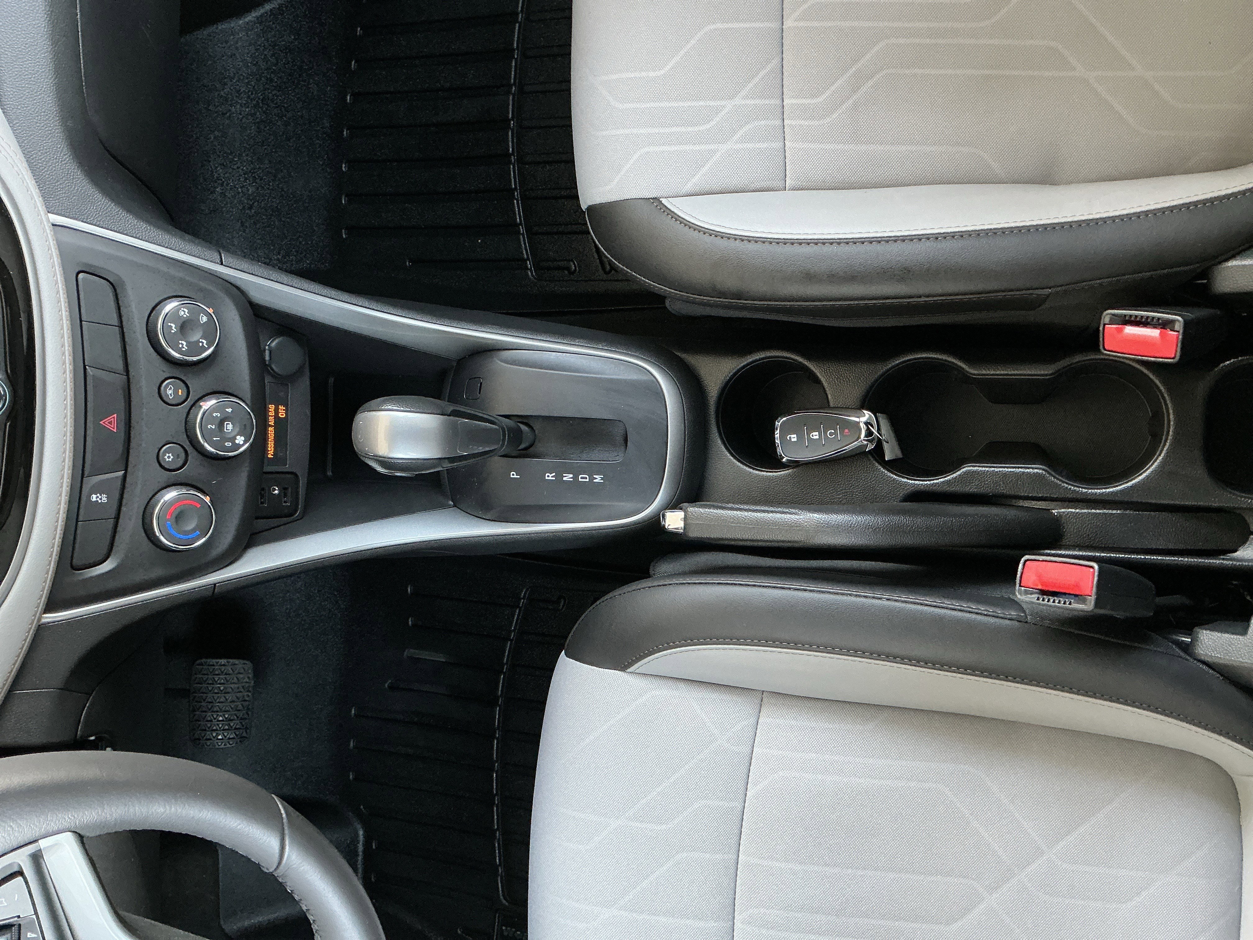 Used 2022 Chevrolet Trax LT w/ LT Convenience Package image 11