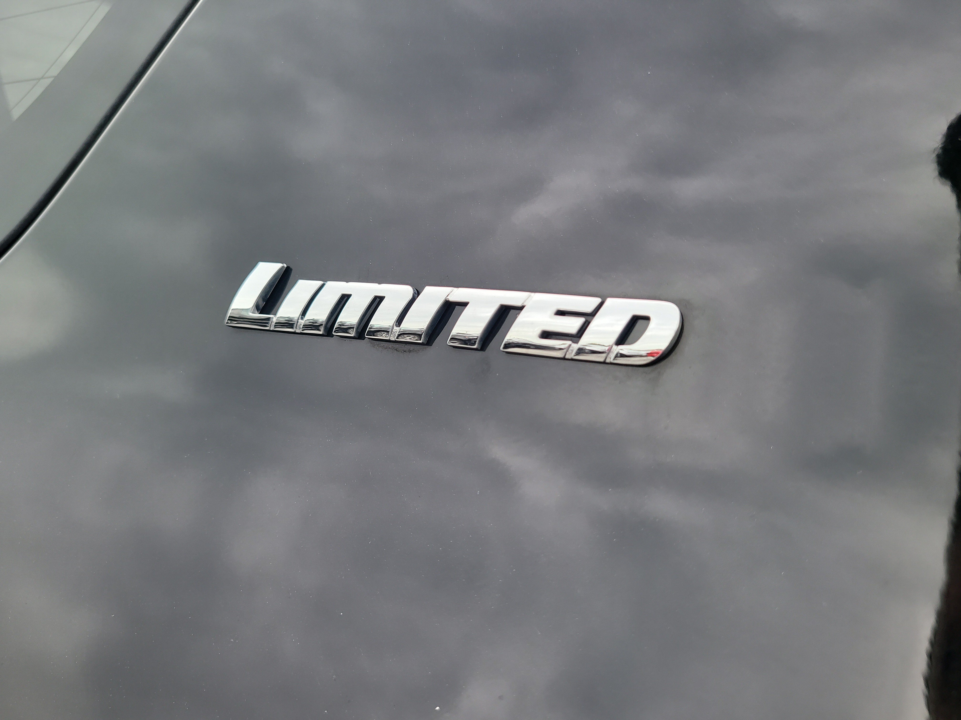 Used 2024 Toyota 4Runner Limited RWD image 10