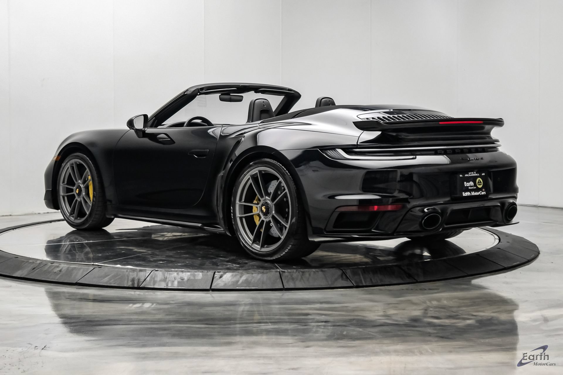 Used 2025 Porsche 911 Turbo S w/ Exterior Sport Package AWD/4WD image 12