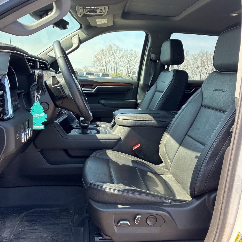 Used 2023 GMC Sierra 1500 Denali w/ Denali Reserve Package AWD/4WD image 9
