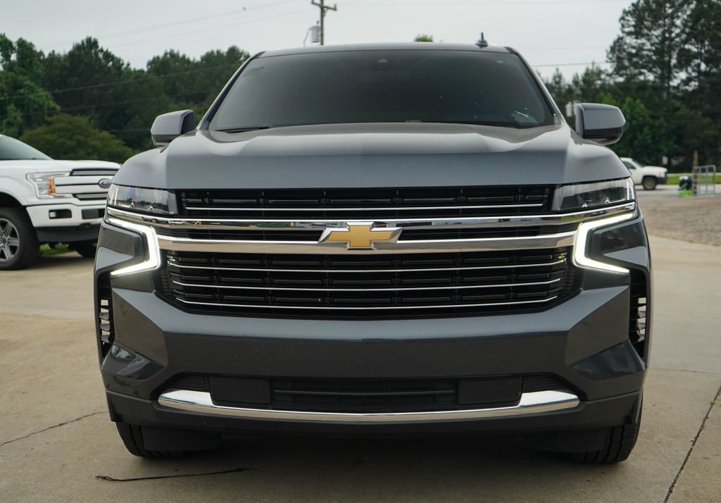 Used 2021 Chevrolet Suburban LT RWD image 16