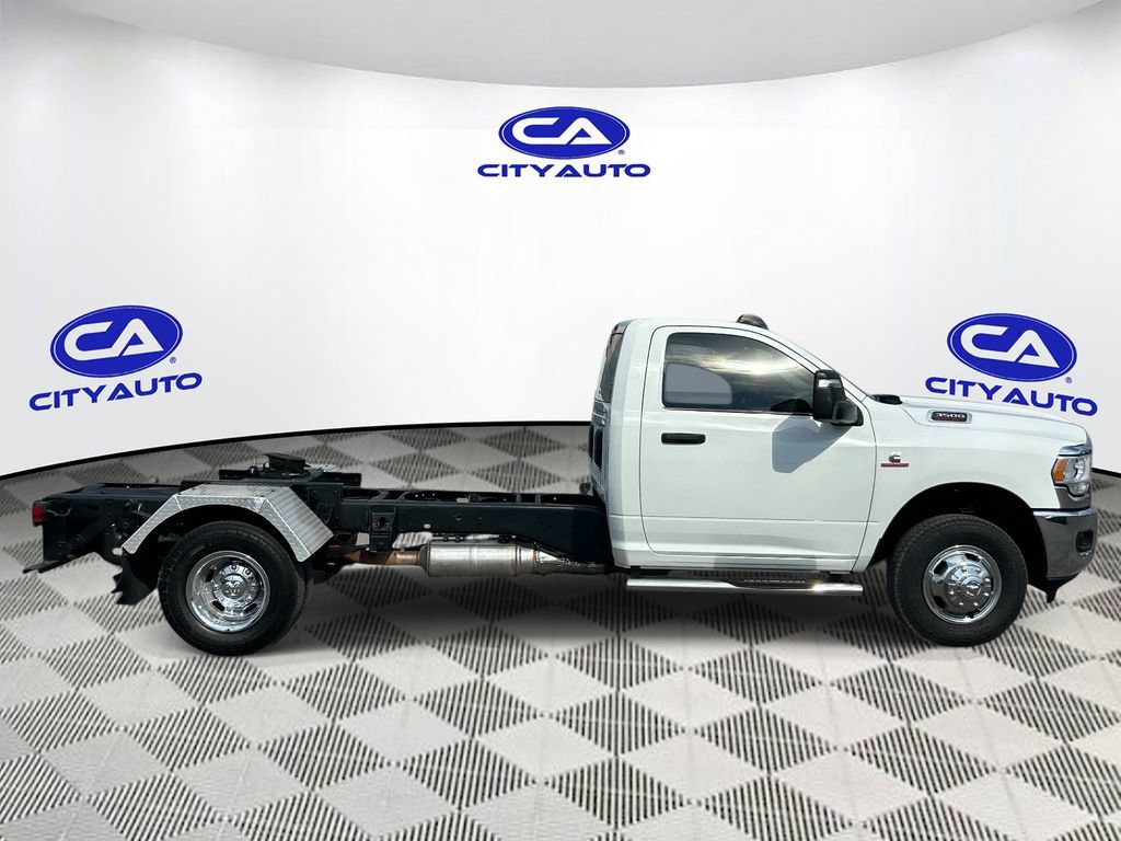 Used 2024 RAM 3500 Tradesman RWD image 2