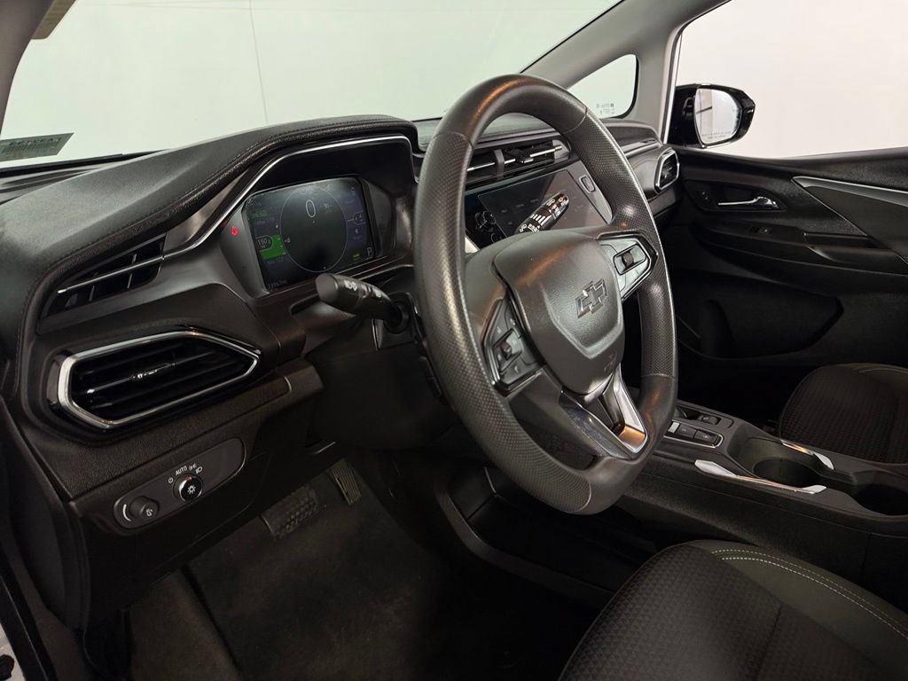 Used 2023 Chevrolet Bolt LT w/ Driver Confidence Package FWD image 19