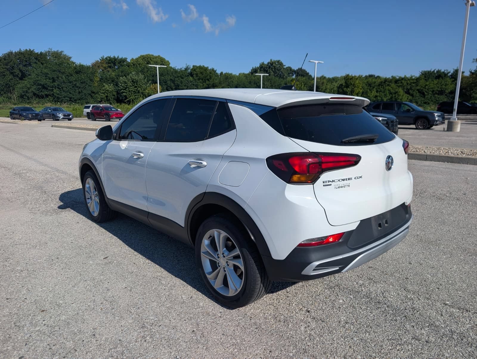 Used 2022 Buick Encore GX Preferred w/ Cold Weather Comfort Package AWD/4WD image 19