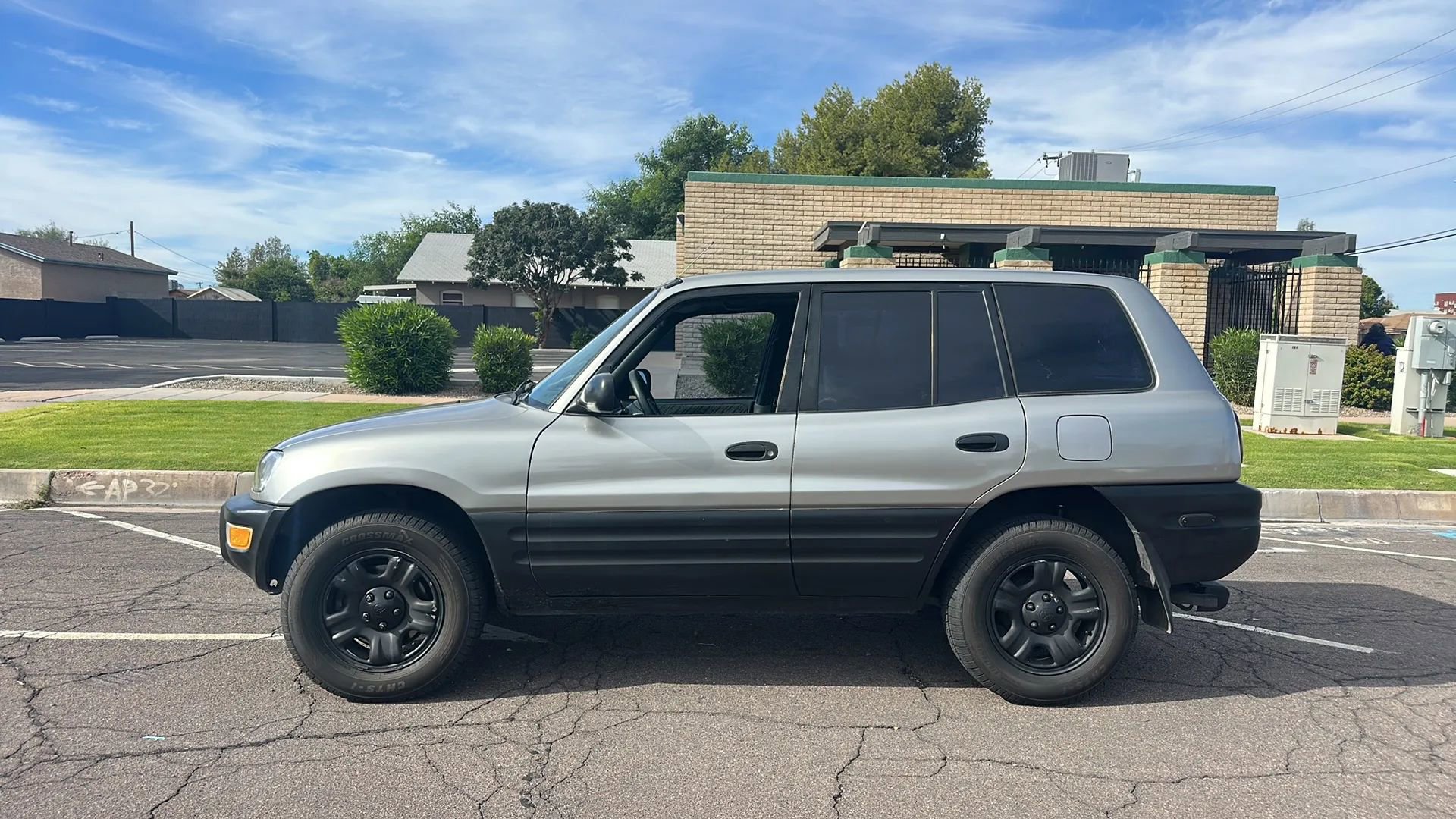 Used 1999 Toyota RAV4 2WD 4-Door image 3