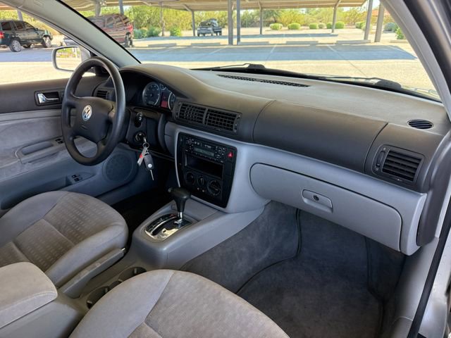 Used 2002 Volkswagen Passat GLS image 24