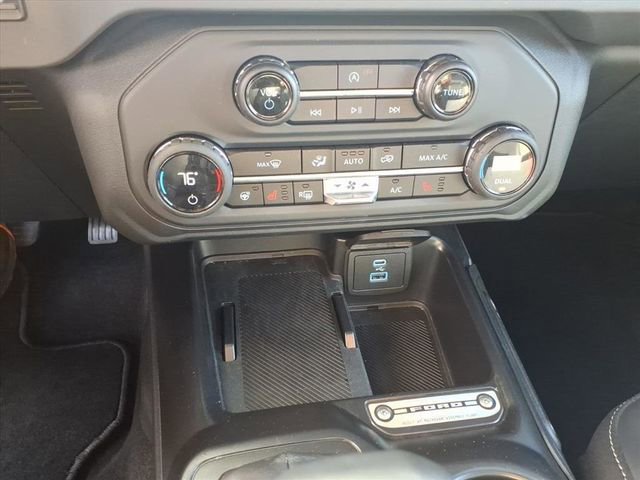 Used 2025 Ford Bronco Outer Banks AWD/4WD image 21
