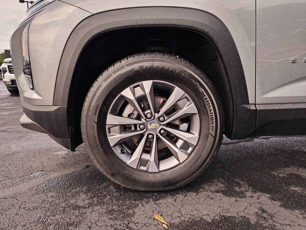 Used 2025 Chevrolet Equinox LT w/ Safety and Technology Package FWD image 10