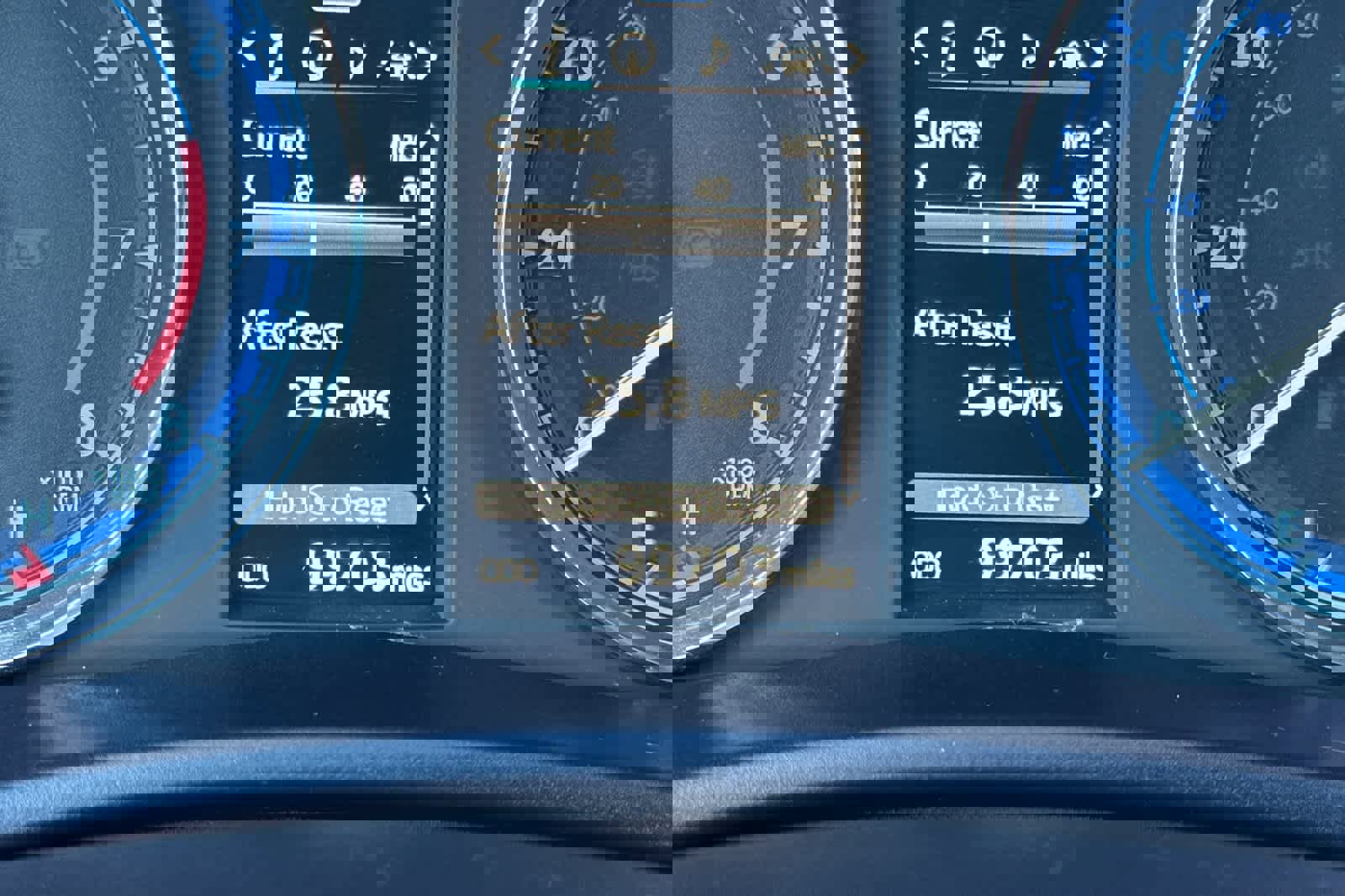 Used 2017 Toyota Corolla XLE image 28