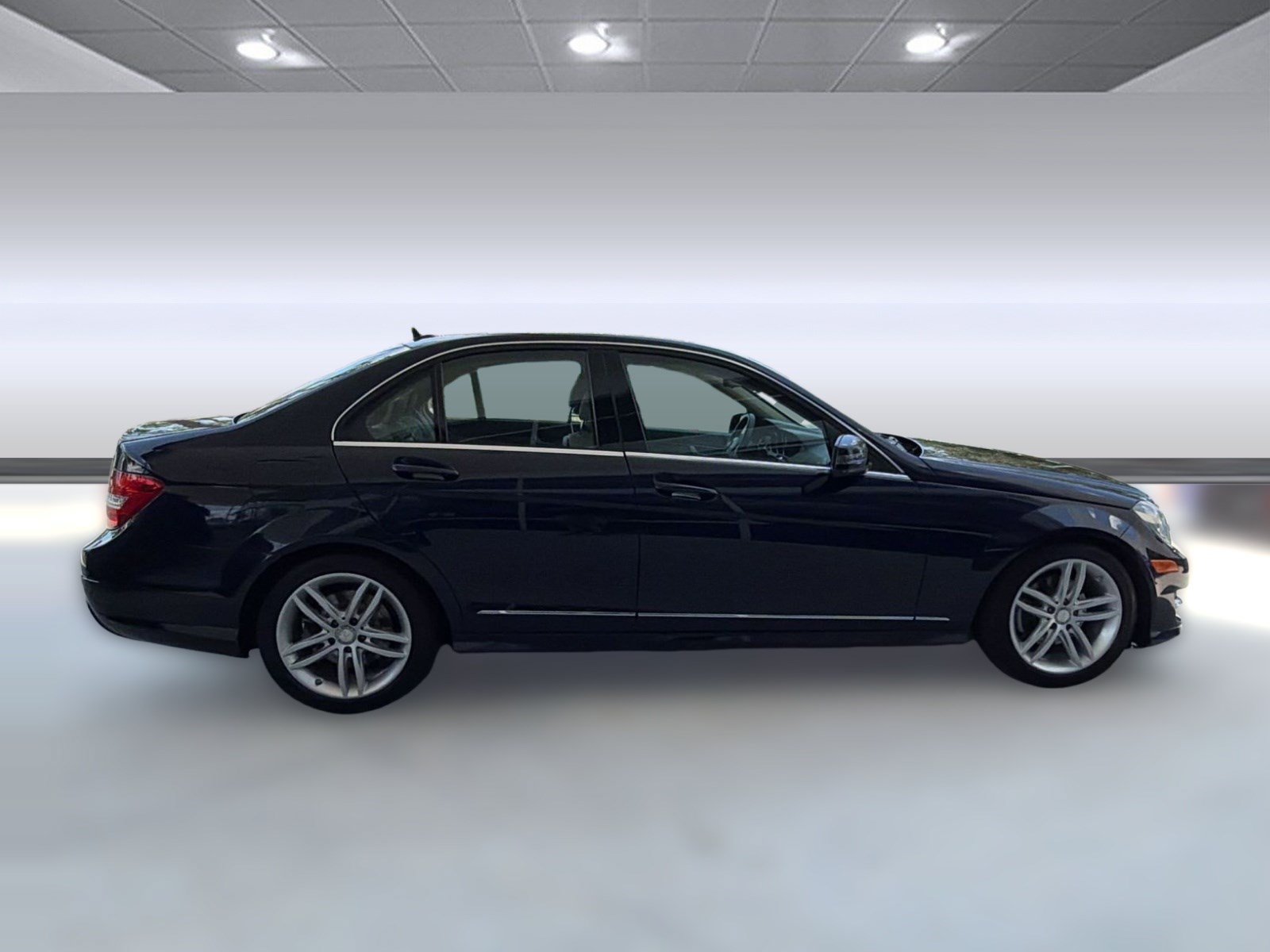 Used 2012 Mercedes-Benz C 300 4MATIC Sedan image 8