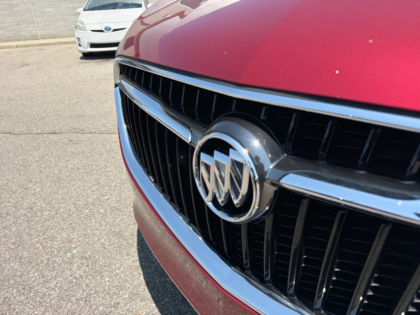 Used 2018 Buick Enclave Essence AWD/4WD image 16