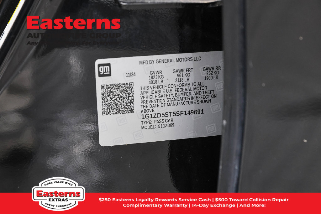 Used 2025 Chevrolet Malibu LT FWD image 36