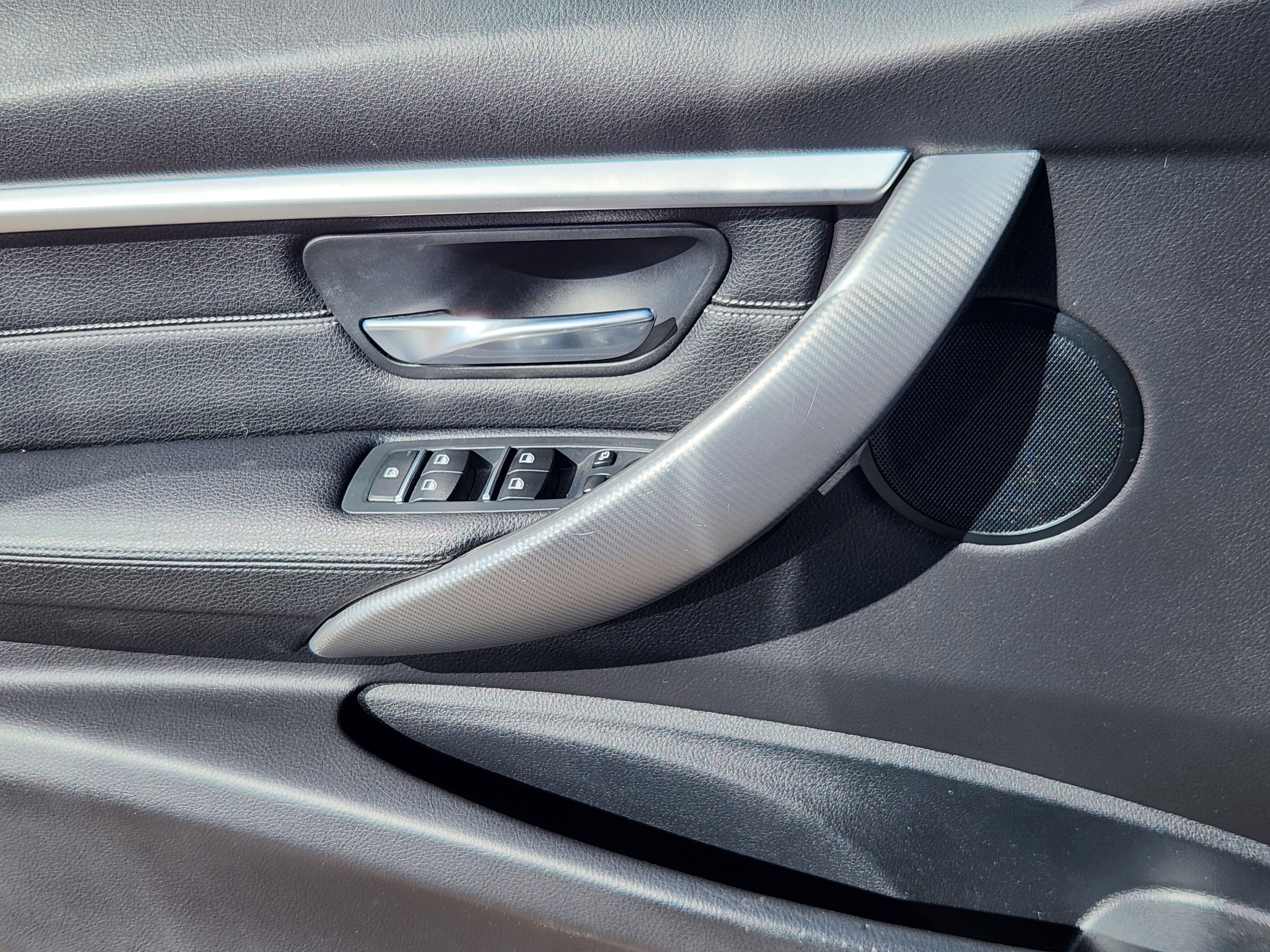 Used 2018 BMW 330e image 7