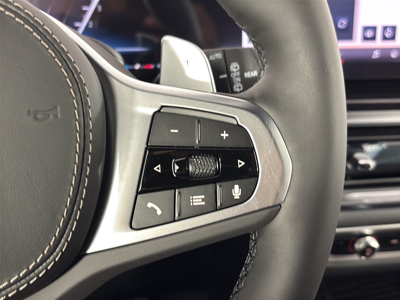 New 2027 BMW X7 xDrive40i w/ Executive Package AWD/4WD image 19