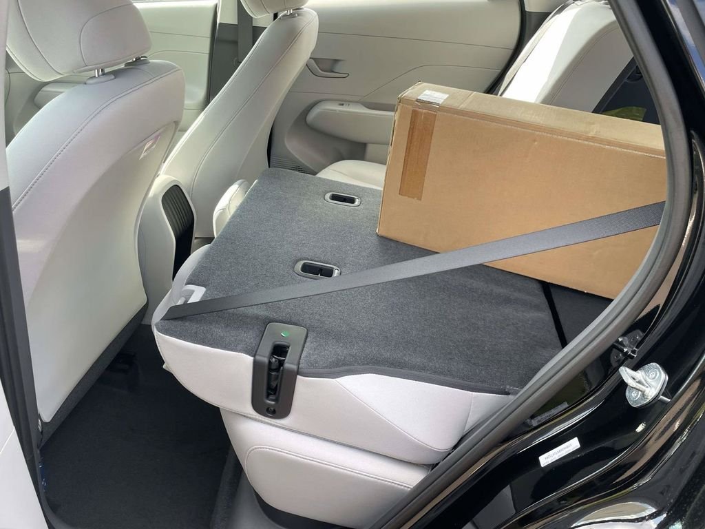 New 2026 Hyundai Kona SE FWD image 11