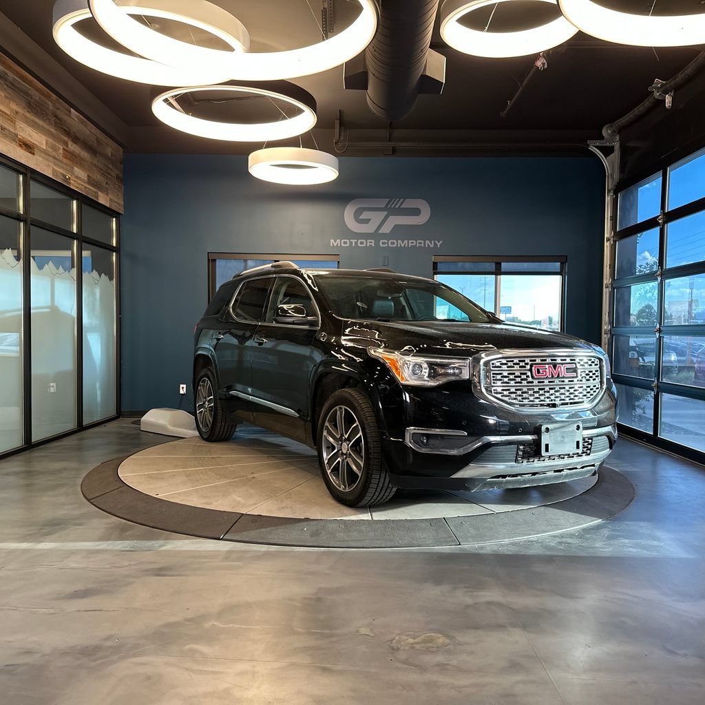 Used 2017 GMC Acadia Denali w/ Technology Package AWD/4WD image 1