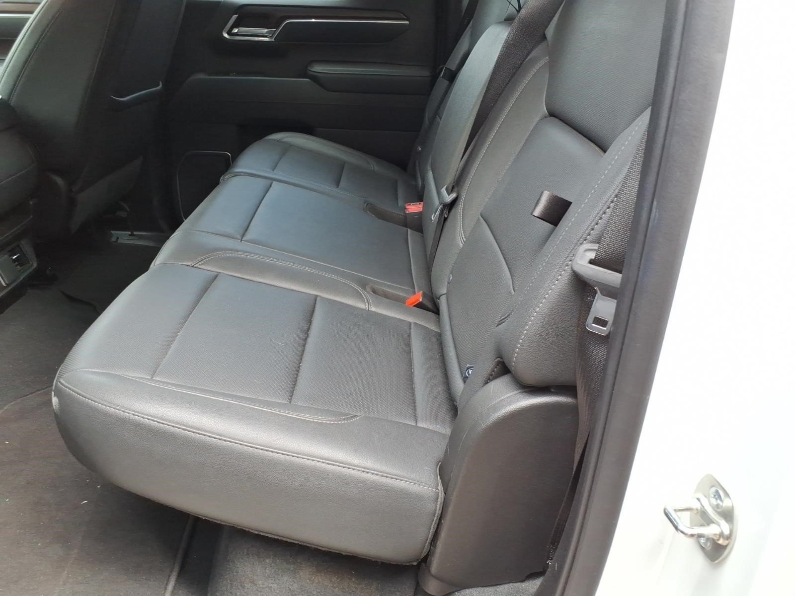 Used 2025 GMC Sierra 1500 SLT AWD/4WD image 6