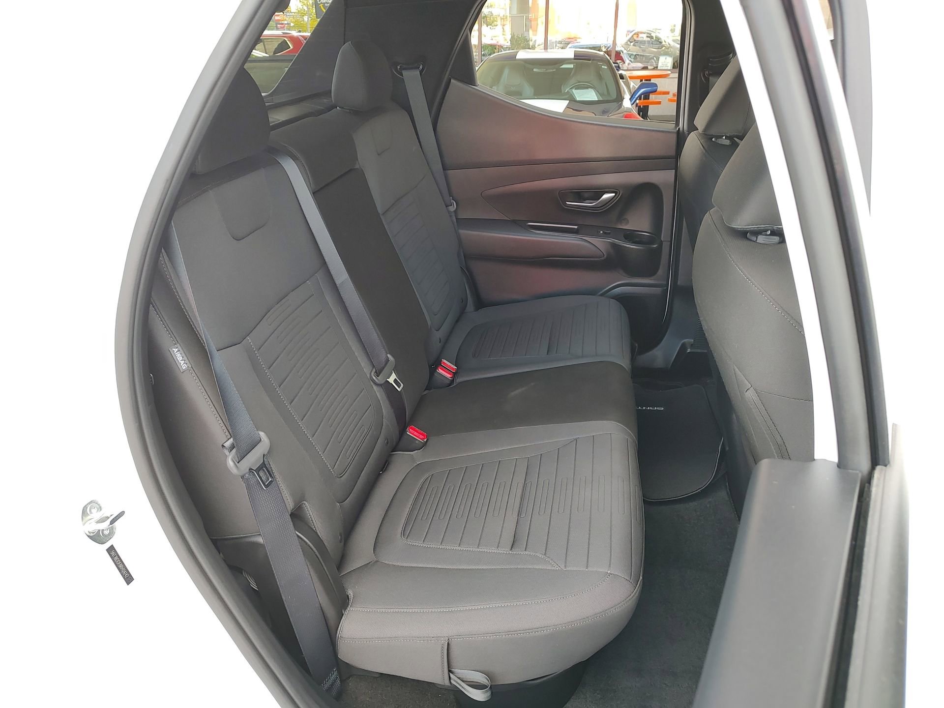 Used 2024 Hyundai Santa Cruz SEL image 16