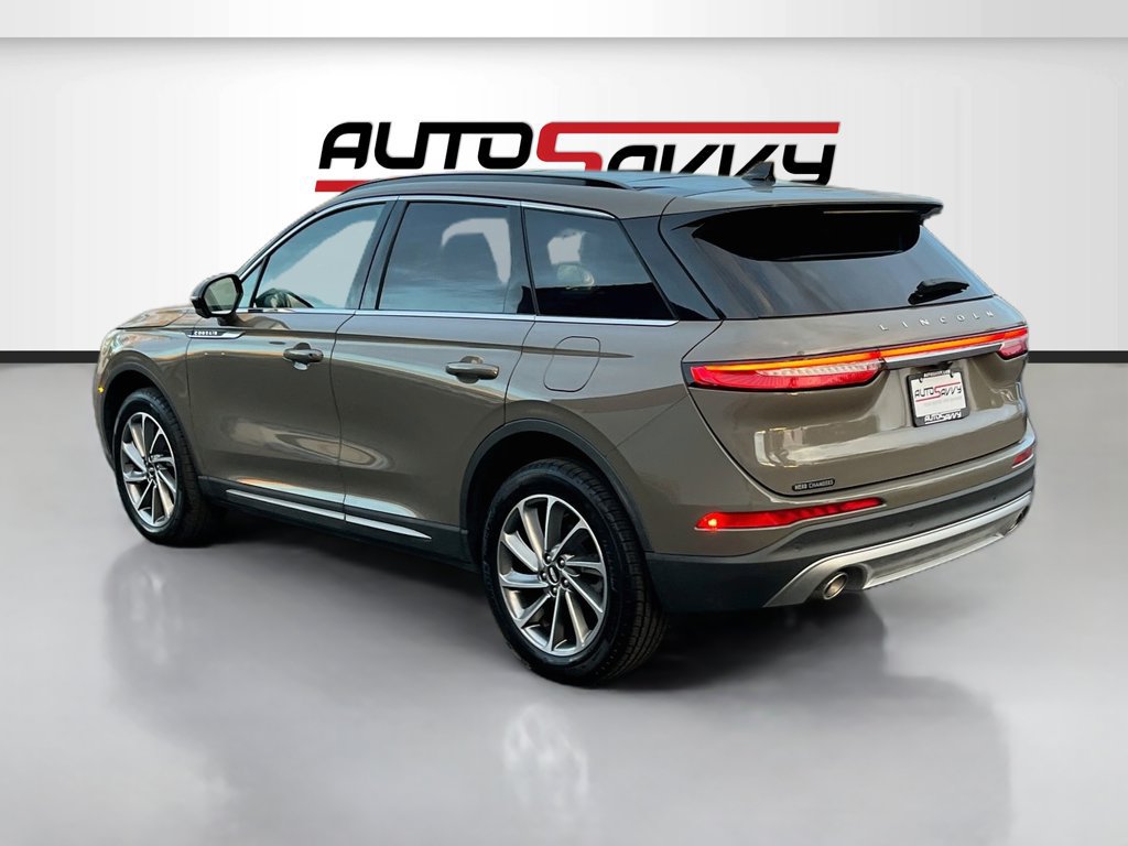 Used 2025 Lincoln Corsair AWD w/ Equipment Group 101A image 5