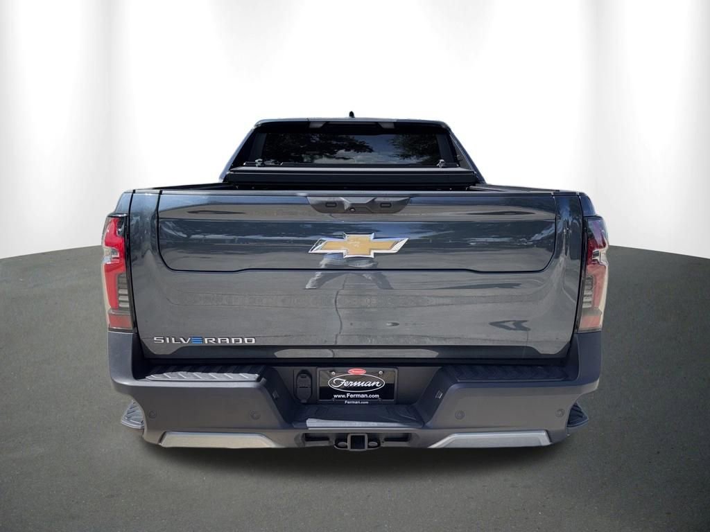 Used 2025 Chevrolet Silverado EV LT AWD/4WD image 17