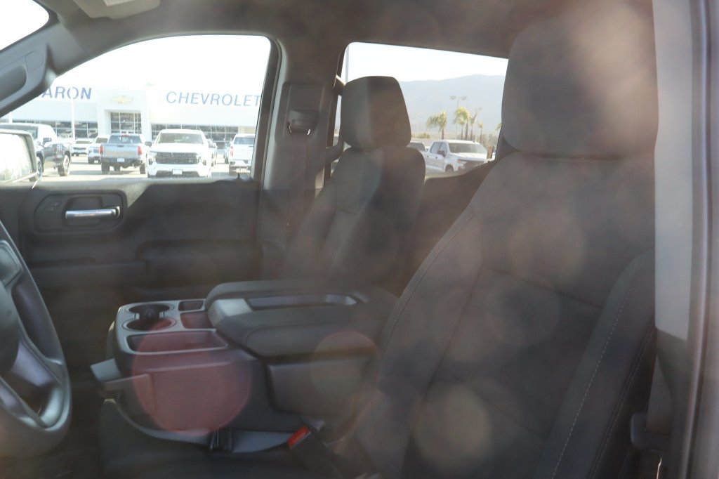 New 2026 Chevrolet Silverado 1500 Custom w/ LPO, Dark Essentials Package RWD image 11