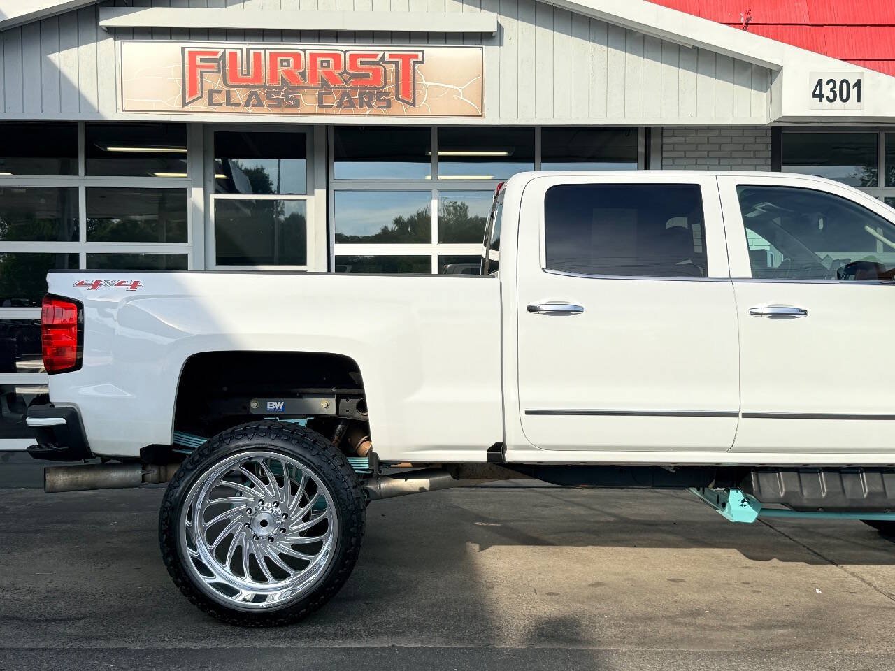 Used 2017 Chevrolet Silverado 2500 High Country w/ Duramax Plus Package AWD/4WD image 11