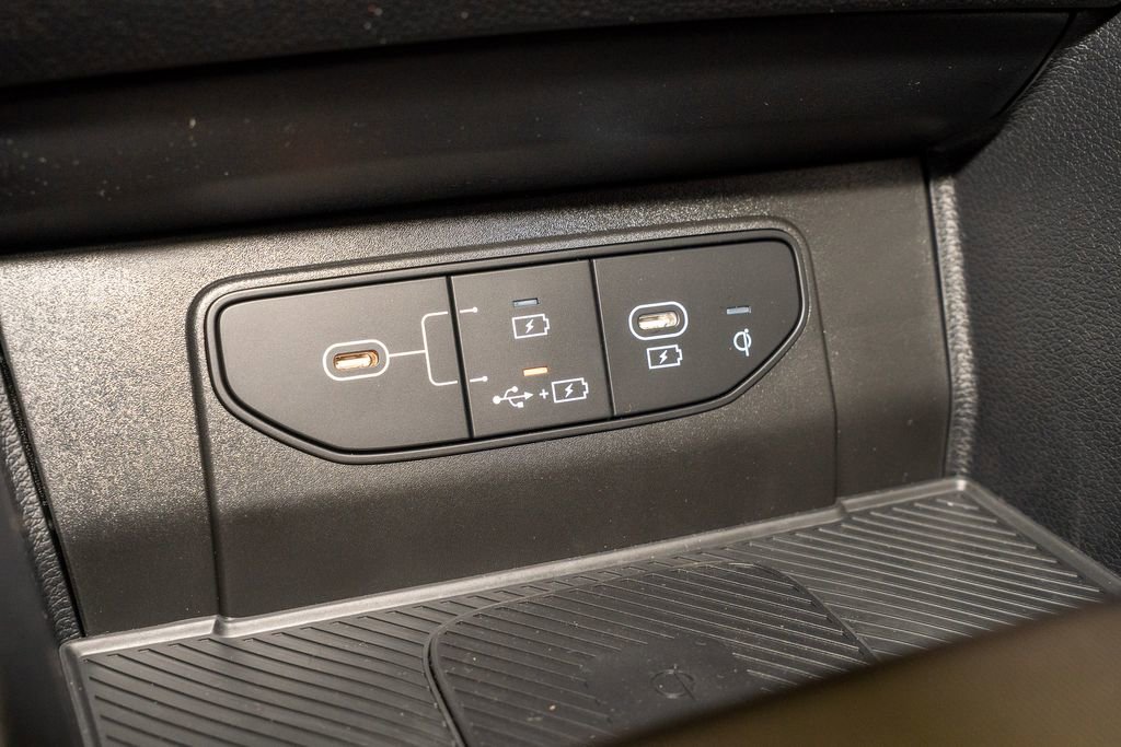 New 2026 Kia Sportage SX FWD image 16