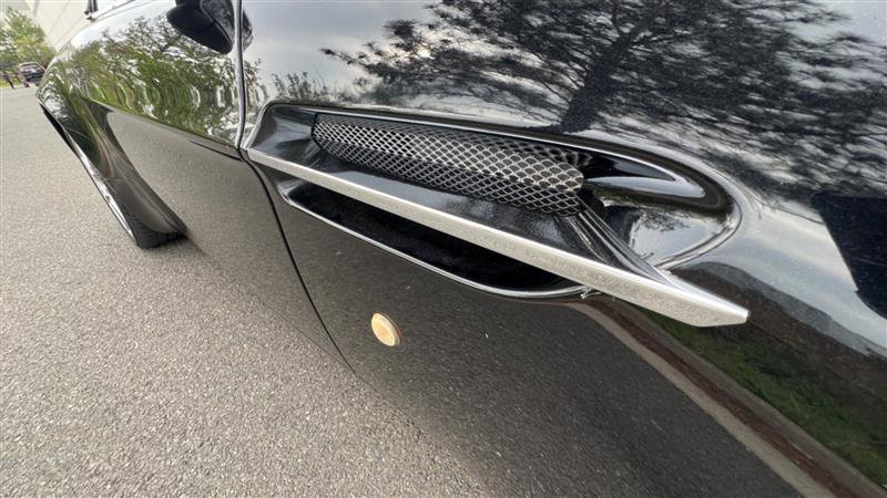 Used 2008 Aston Martin V8 Vantage Roadster RWD image 29