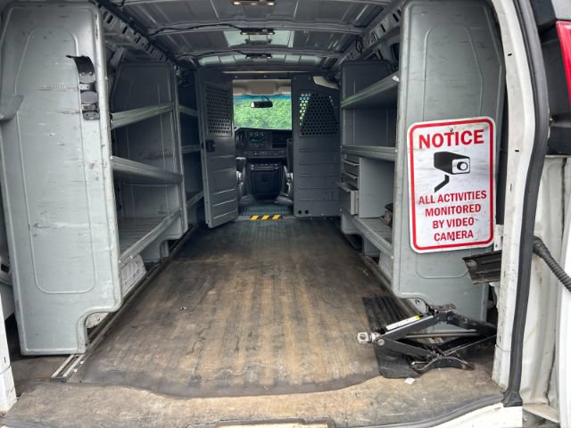 Used 2018 Chevrolet Express 2500 w/ Communications Package RWD image 28
