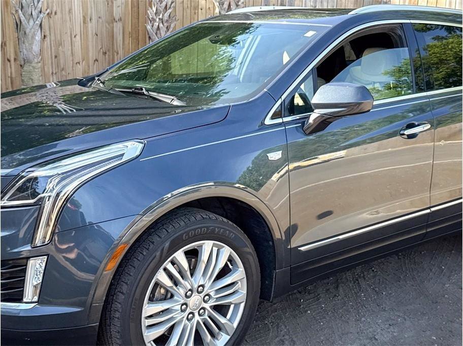 Used 2019 Cadillac XT5 Premium Luxury FWD image 4