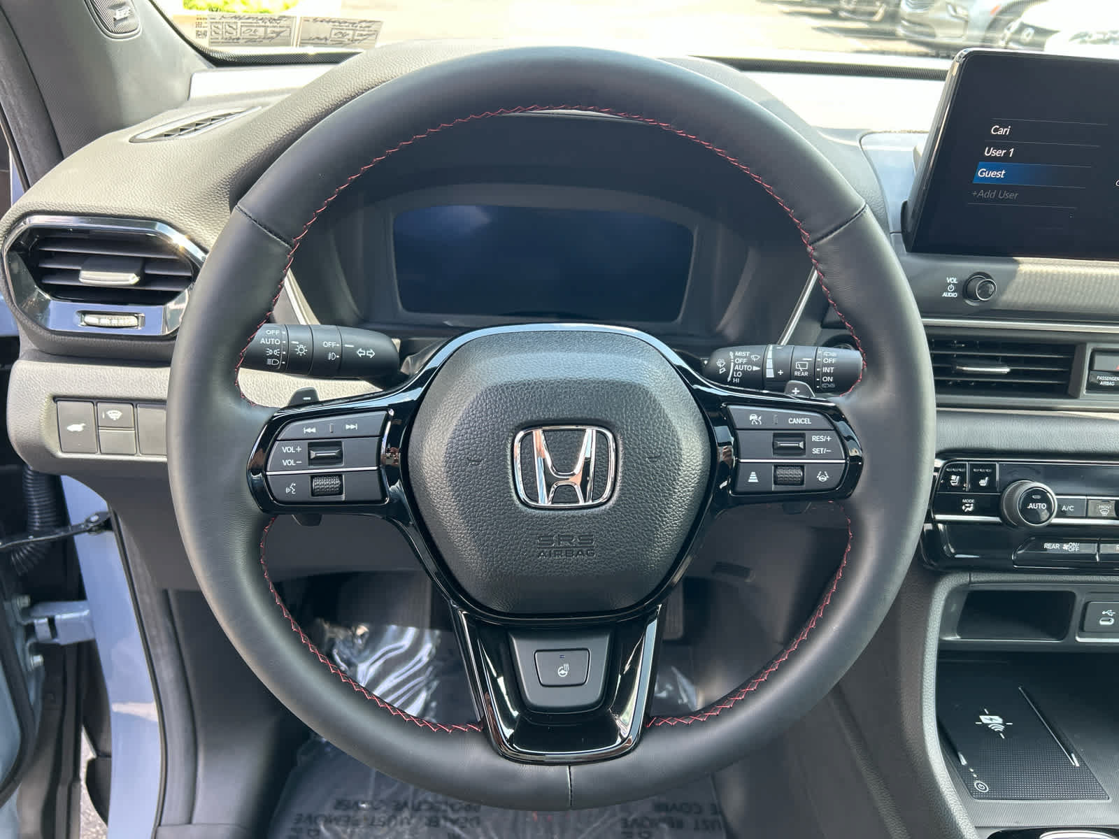 Used 2026 Honda Pilot Black Edition image 3