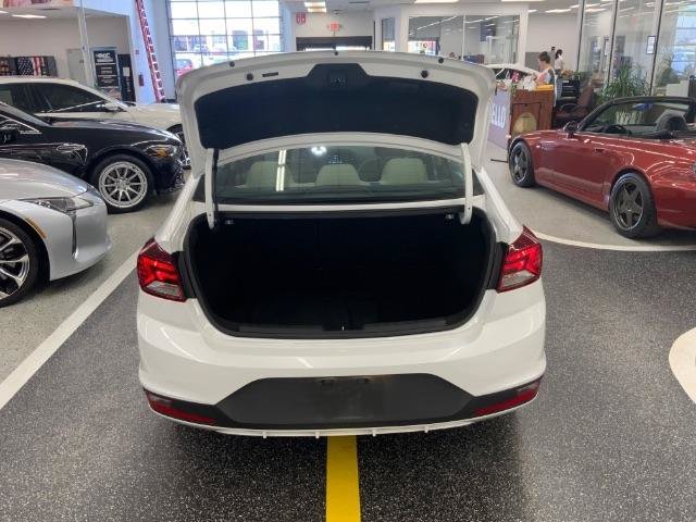Used 2019 Hyundai Elantra SE FWD image 32